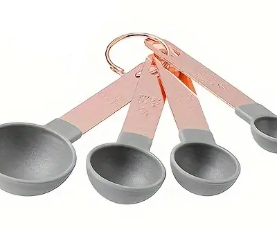 Measuring spoon set x4. Gold handle.